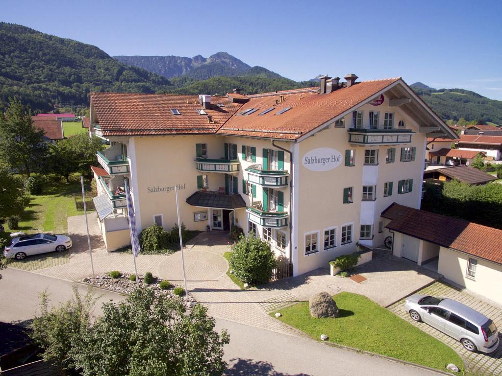 Hotel Salzburger Hof Bergen  Exteriör bild