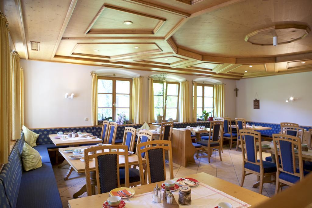 Hotel Salzburger Hof Bergen  Exteriör bild