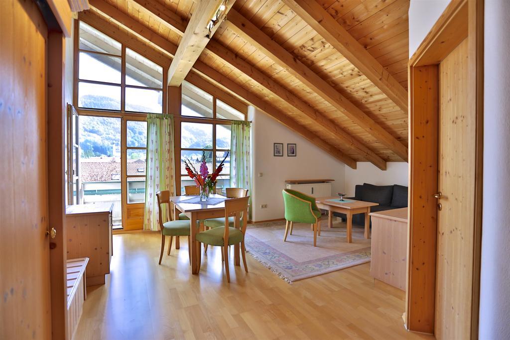 Hotel Salzburger Hof Bergen  Exteriör bild