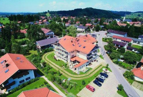 Hotel Salzburger Hof Bergen  Exteriör bild