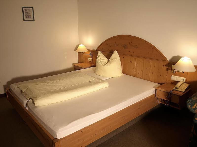 Hotel Salzburger Hof Bergen  Exteriör bild