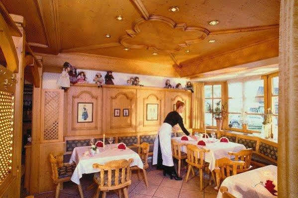 Hotel Salzburger Hof Bergen  Exteriör bild