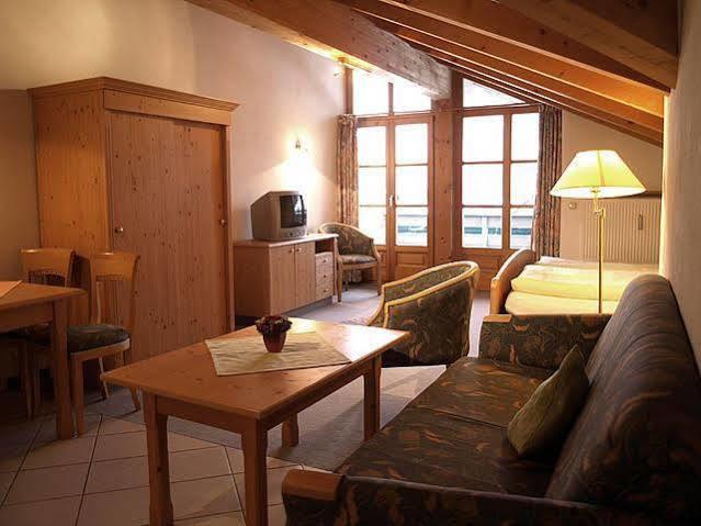 Hotel Salzburger Hof Bergen  Exteriör bild